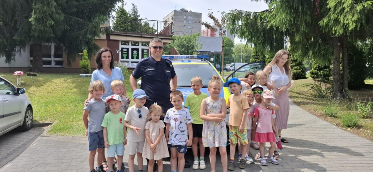 Spotkanie z funkcjonariuszem policji- Bezpieczne Wakacje 2025 - Zdjęcie 3