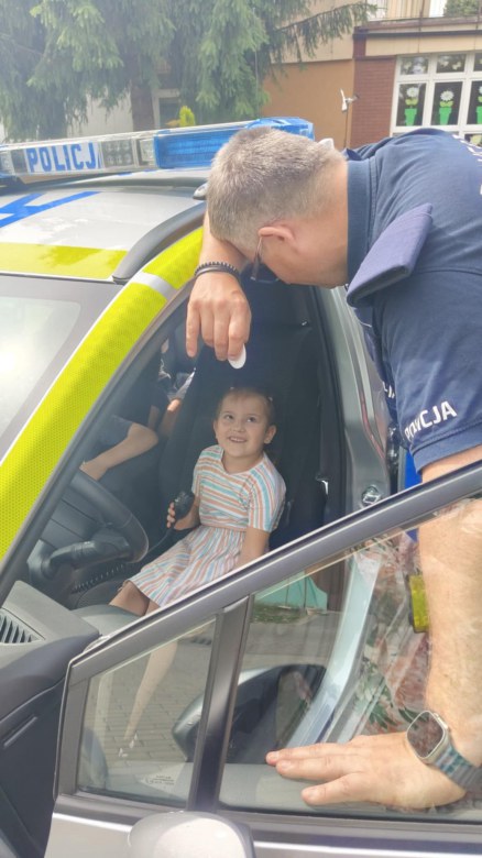 Spotkanie z funkcjonariuszem policji- Bezpieczne Wakacje 2025 - Zdjęcie 15