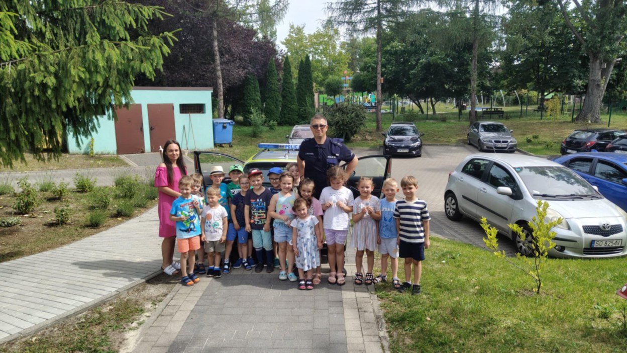 Spotkanie z funkcjonariuszem policji- Bezpieczne Wakacje 2025 - Zdjęcie 14