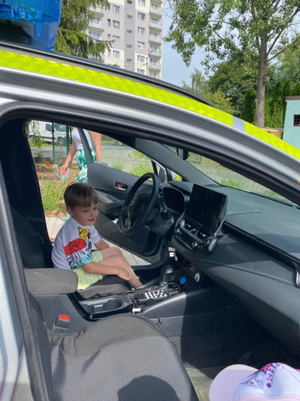Spotkanie z funkcjonariuszem policji- Bezpieczne Wakacje 2025 - Zdjęcie 17