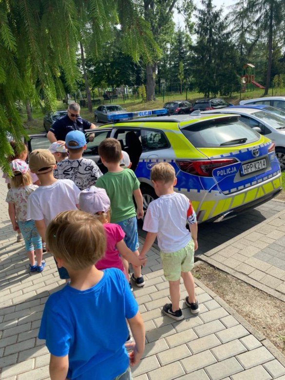 Spotkanie z funkcjonariuszem policji- Bezpieczne Wakacje 2025 - Zdjęcie 30