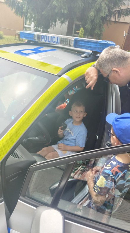 Spotkanie z funkcjonariuszem policji- Bezpieczne Wakacje 2025 - Zdjęcie 38