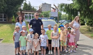 Spotkanie z funkcjonariuszem policji- Bezpieczne Wakacje 2025 - Zdjęcie 3