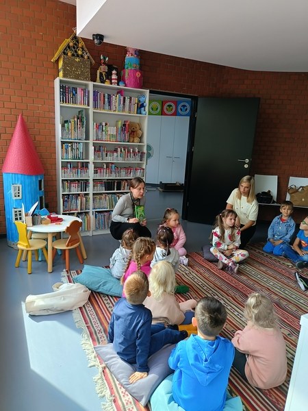 Sówki: Wyjście do biblioteki - Zdjęcie 7