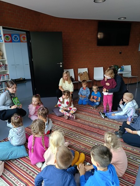 Sówki: Wyjście do biblioteki - Zdjęcie 8