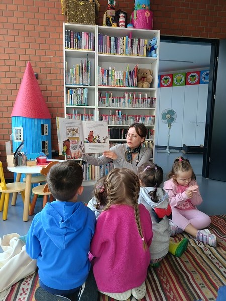 Sówki: Wyjście do biblioteki - Zdjęcie 13