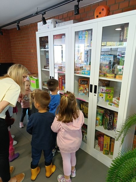 Sówki: Wyjście do biblioteki - Zdjęcie 22