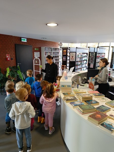 Sówki: Wyjście do biblioteki - Zdjęcie 34