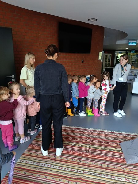 Sówki: Wyjście do biblioteki - Zdjęcie 36