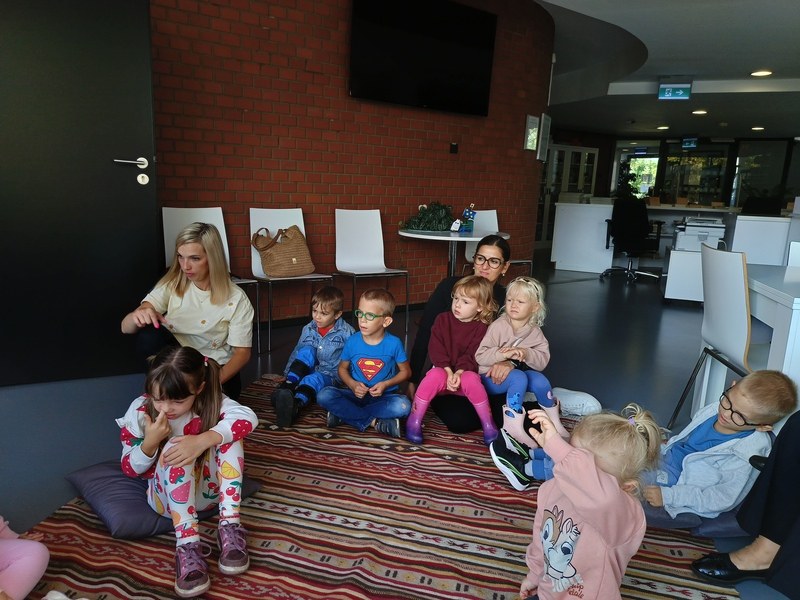 Sówki: Wyjście do biblioteki - Zdjęcie 37