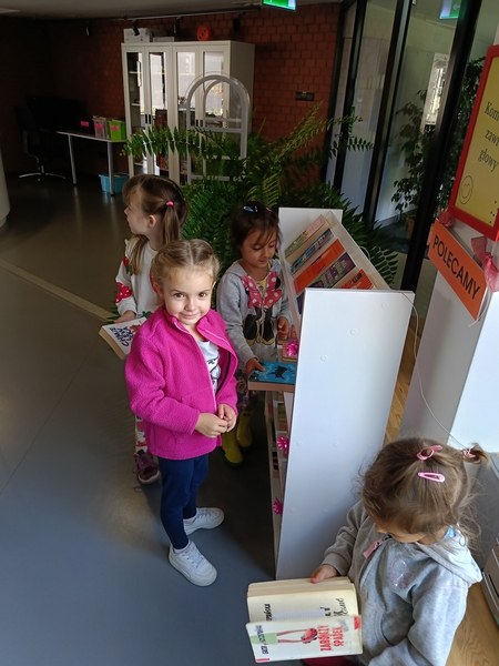 Sówki: Wyjście do biblioteki - Zdjęcie 43