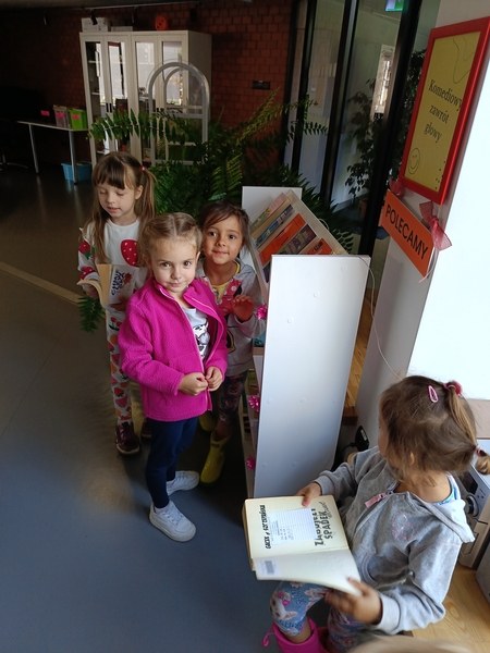 Sówki: Wyjście do biblioteki - Zdjęcie 44