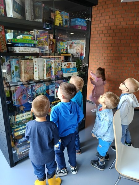 Sówki: Wyjście do biblioteki - Zdjęcie 45