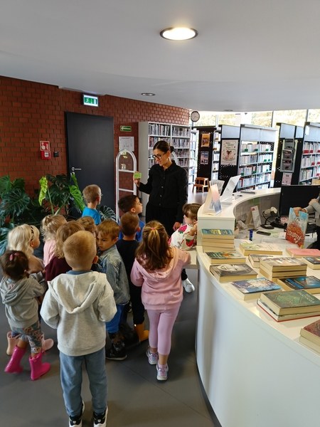 Sówki: Wyjście do biblioteki - Zdjęcie 48