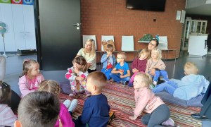 Sówki: Wyjście do biblioteki - Zdjęcie 11