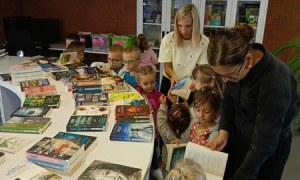 Sówki: Wyjście do biblioteki - Zdjęcie 24