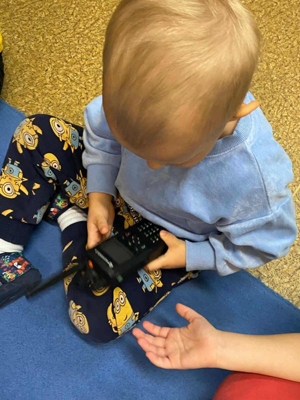 Spotkanie z Policjantem: Bezpieczna Droga Do Przedszkola - Zdjęcie 4