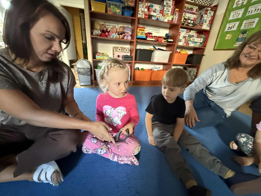 Spotkanie z Policjantem: Bezpieczna Droga Do Przedszkola - Zdjęcie 14