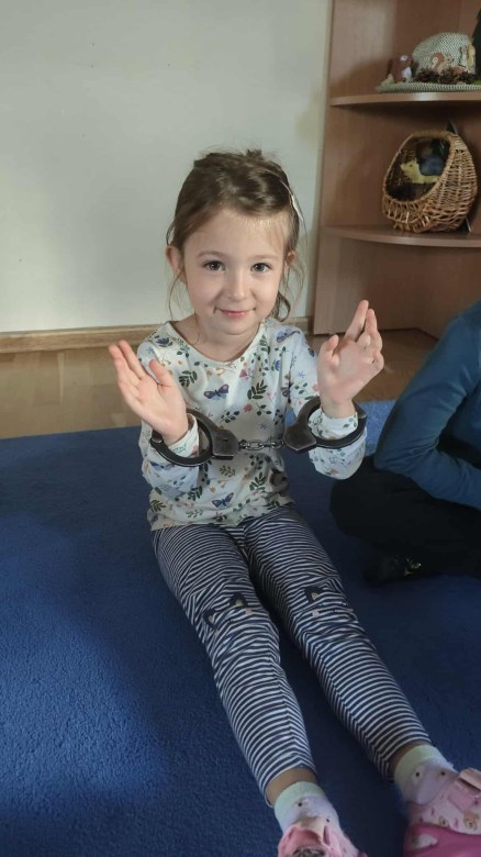 Spotkanie z Policjantem: Bezpieczna Droga Do Przedszkola - Zdjęcie 46