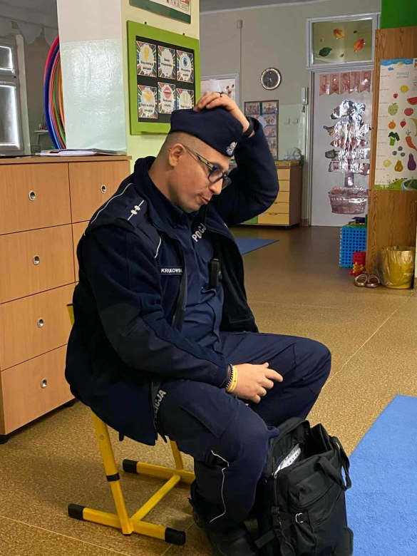 Spotkanie z Policjantem: Bezpieczna Droga Do Przedszkola - Zdjęcie 41