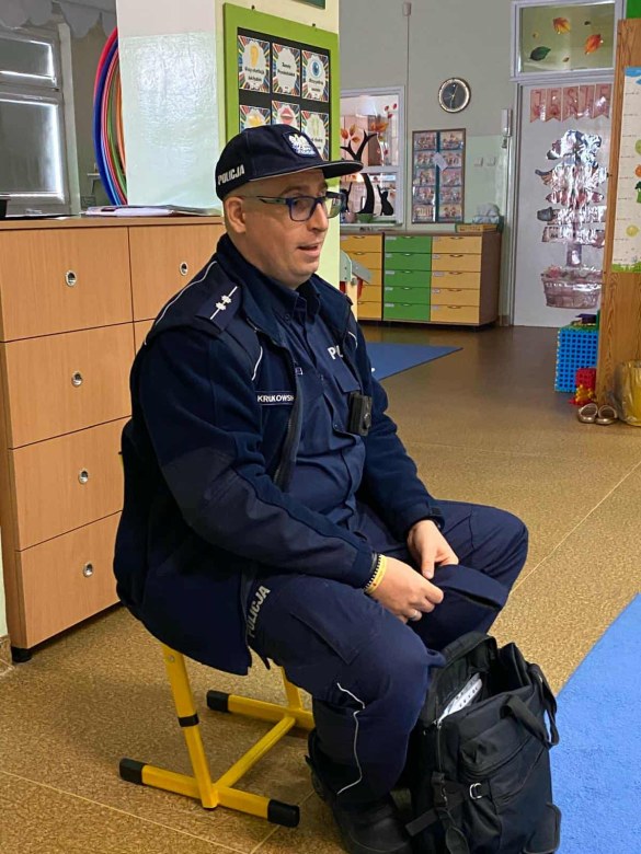 Spotkanie z Policjantem: Bezpieczna Droga Do Przedszkola - Zdjęcie 70