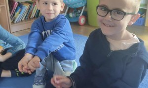 Spotkanie z Policjantem: Bezpieczna Droga Do Przedszkola - Zdjęcie 5