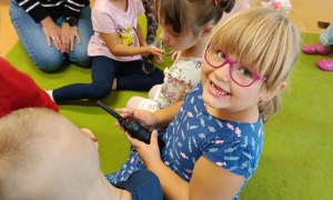 Spotkanie z Policjantem: Bezpieczna Droga Do Przedszkola - Zdjęcie 7