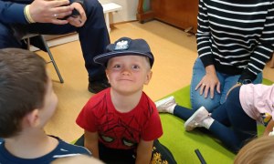 Spotkanie z Policjantem: Bezpieczna Droga Do Przedszkola - Zdjęcie 28