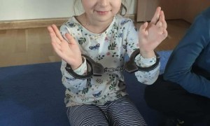 Spotkanie z Policjantem: Bezpieczna Droga Do Przedszkola - Zdjęcie 46