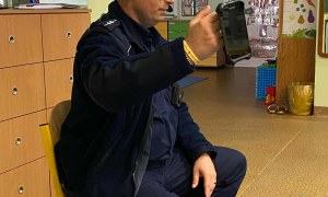 Spotkanie z Policjantem: Bezpieczna Droga Do Przedszkola - Zdjęcie 53