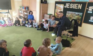 Spotkanie z Policjantem: Bezpieczna Droga Do Przedszkola - Zdjęcie 44