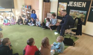 Spotkanie z Policjantem: Bezpieczna Droga Do Przedszkola - Zdjęcie 63