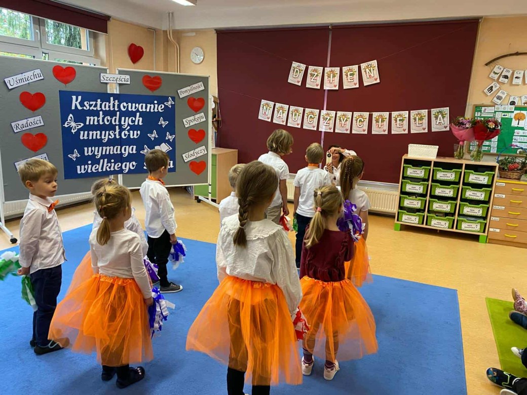 Akademia z okazji Dnia Edukacji Narodowej - Zdjęcie 20