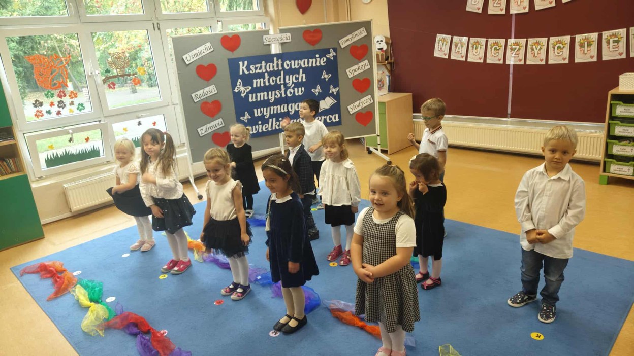 Akademia z okazji Dnia Edukacji Narodowej - Zdjęcie 27