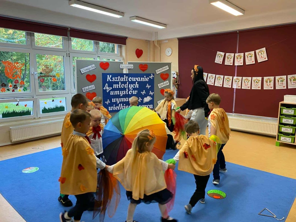 Akademia z okazji Dnia Edukacji Narodowej - Zdjęcie 52