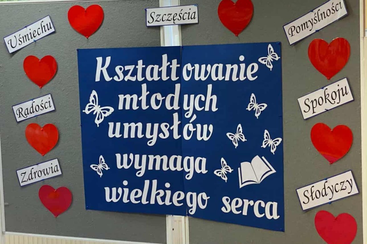 Akademia z okazji Dnia Edukacji Narodowej - Zdjęcie 1