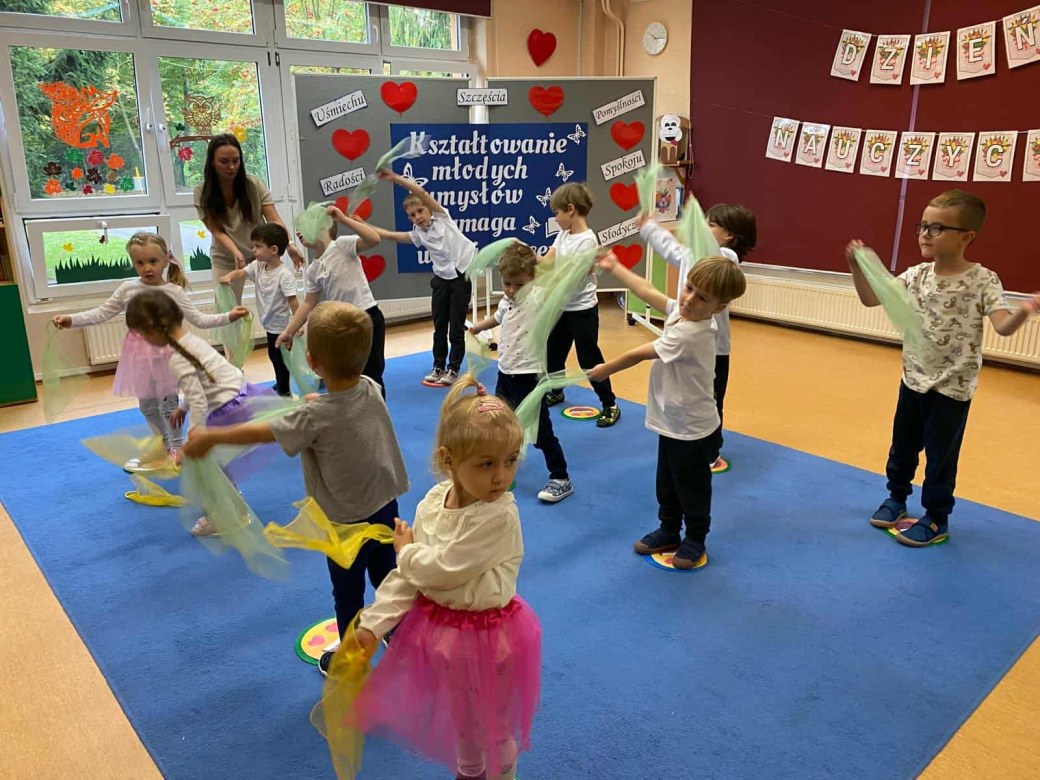 Akademia z okazji Dnia Edukacji Narodowej - Zdjęcie 19