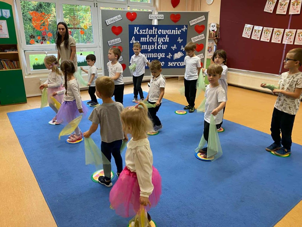 Akademia z okazji Dnia Edukacji Narodowej - Zdjęcie 22