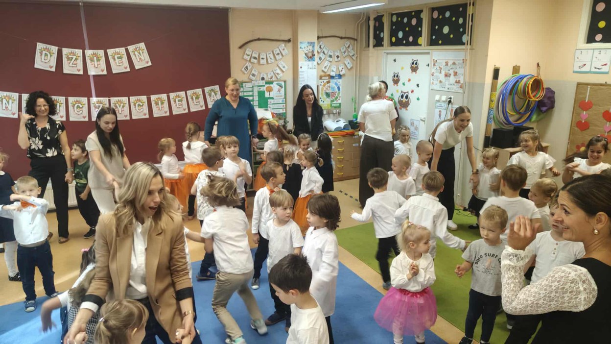 Akademia z okazji Dnia Edukacji Narodowej - Zdjęcie 23