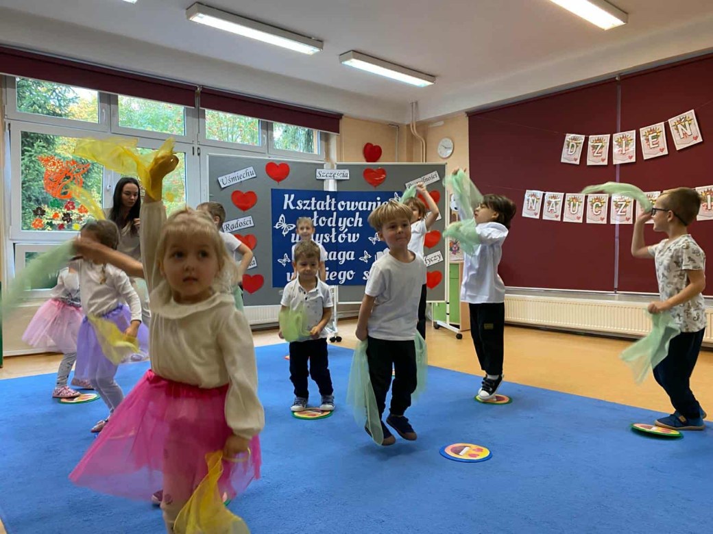 Akademia z okazji Dnia Edukacji Narodowej - Zdjęcie 29