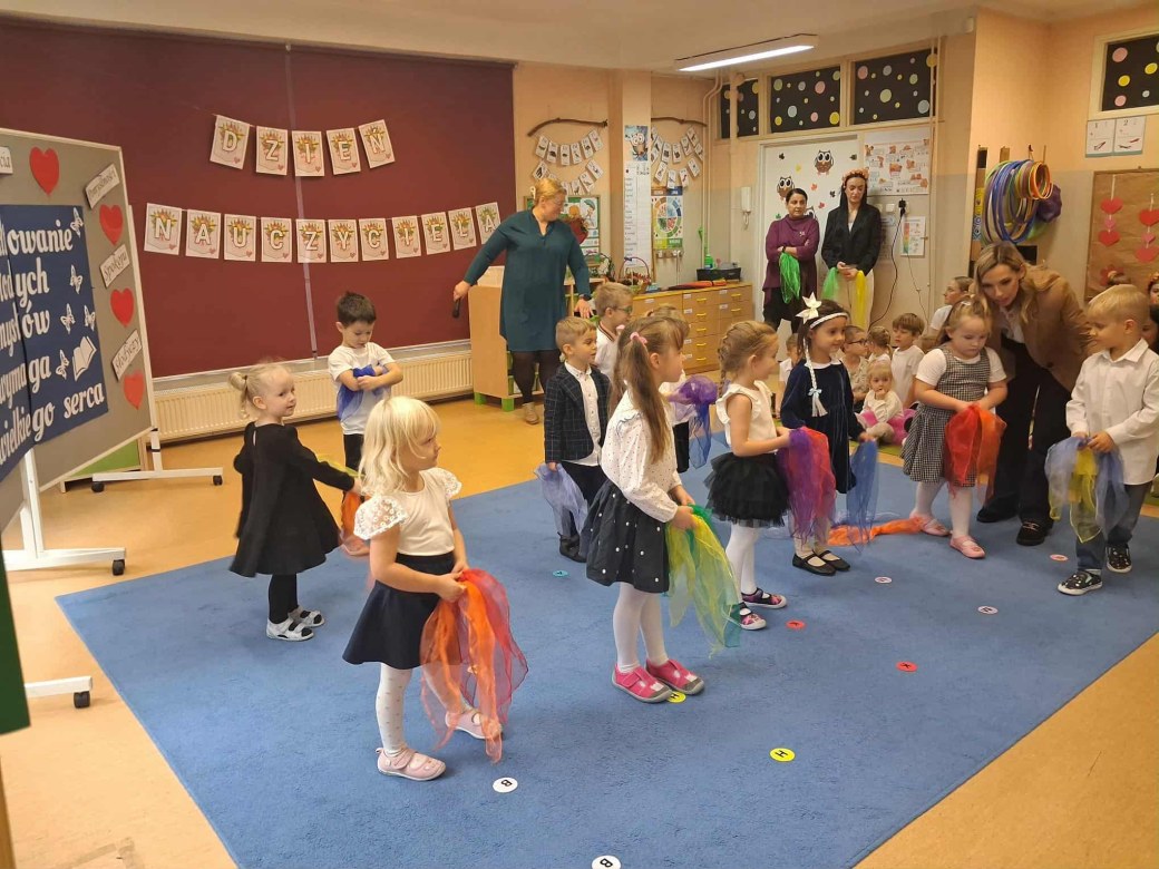 Akademia z okazji Dnia Edukacji Narodowej - Zdjęcie 34