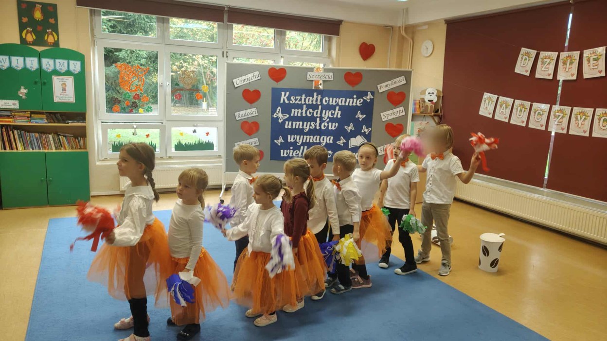 Akademia z okazji Dnia Edukacji Narodowej - Zdjęcie 51