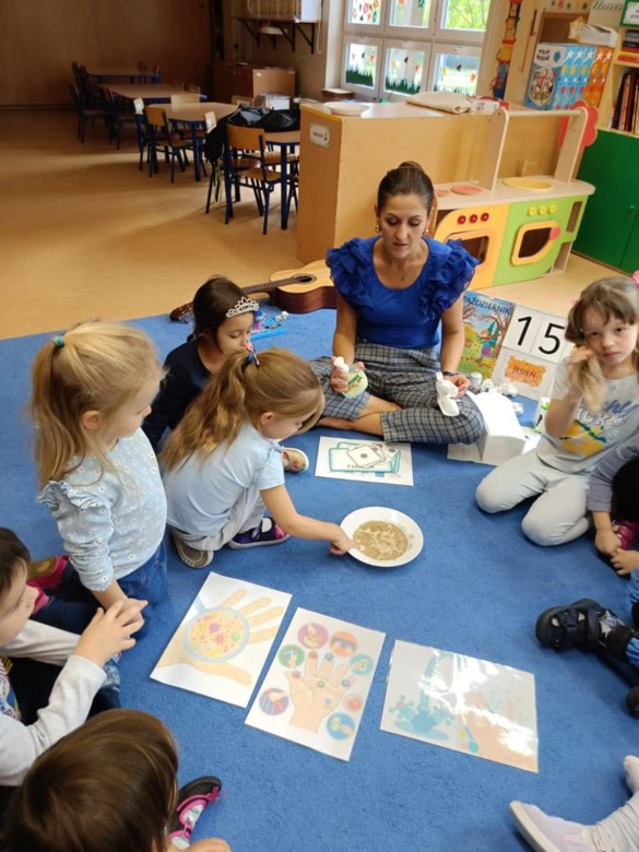 Światowy Dzień Mycia Rąk w grupie Sówki - Zdjęcie 14