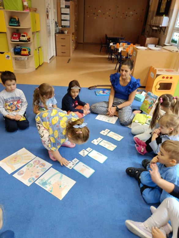 Światowy Dzień Mycia Rąk w grupie Sówki - Zdjęcie 9