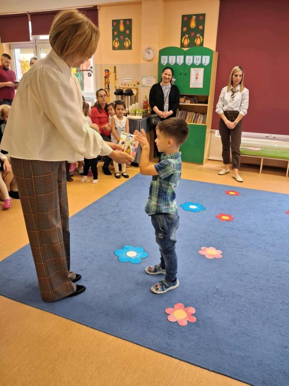 Pasowanie na Przedszkolaka: Sówki 2025 - Zdjęcie 41