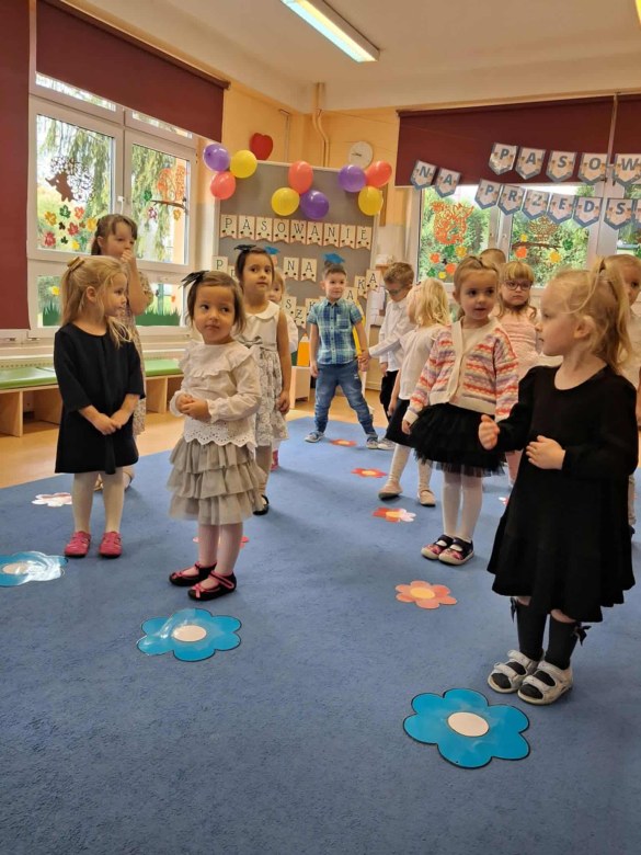 Pasowanie na Przedszkolaka: Sówki 2025 - Zdjęcie 40