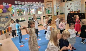 Pasowanie na Przedszkolaka: Sówki 2025 - Zdjęcie 50