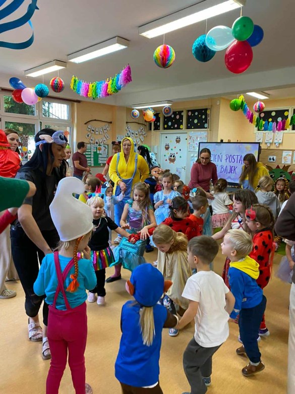 Światowy Dzień Postaci z Bajek - Zdjęcie 17