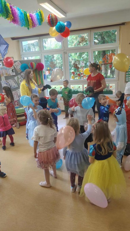 Światowy Dzień Postaci z Bajek - Zdjęcie 33