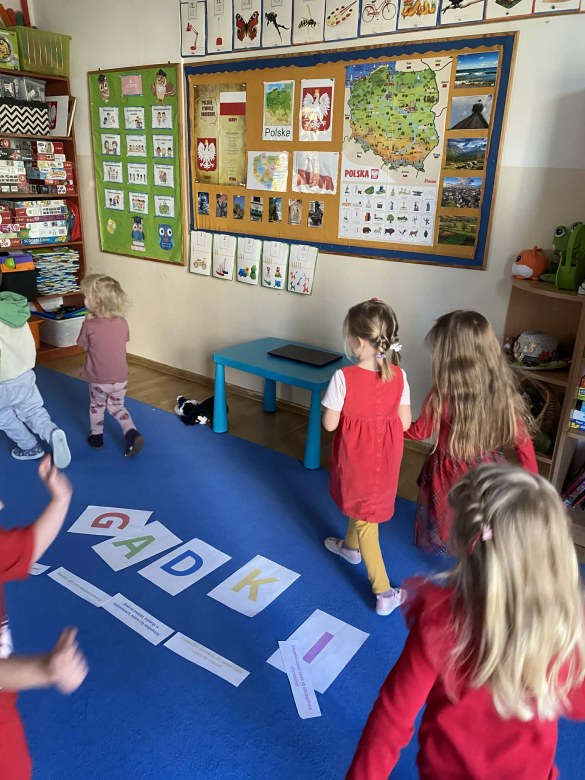 Międzynarodowy Dzień Przeciwdziałania Przemocy wobec Dzieci - Zdjęcie 55